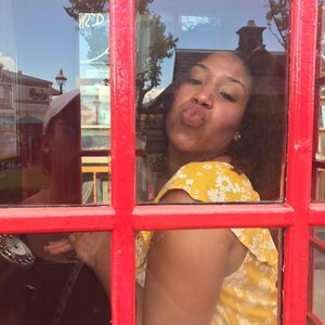 Meet your Posher, Fraynelis